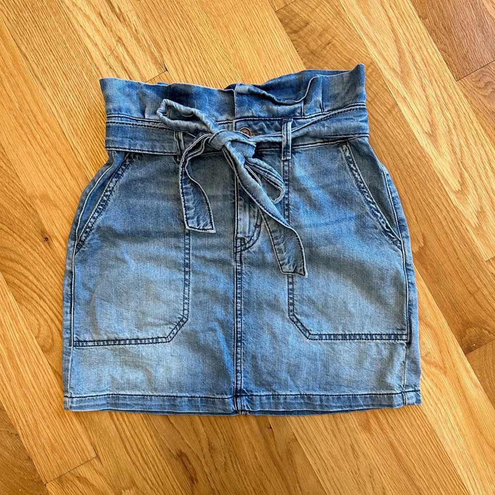 FREE PEOPLE HIGH RISE PAPERSAC DENIM SKIRT SZ 2